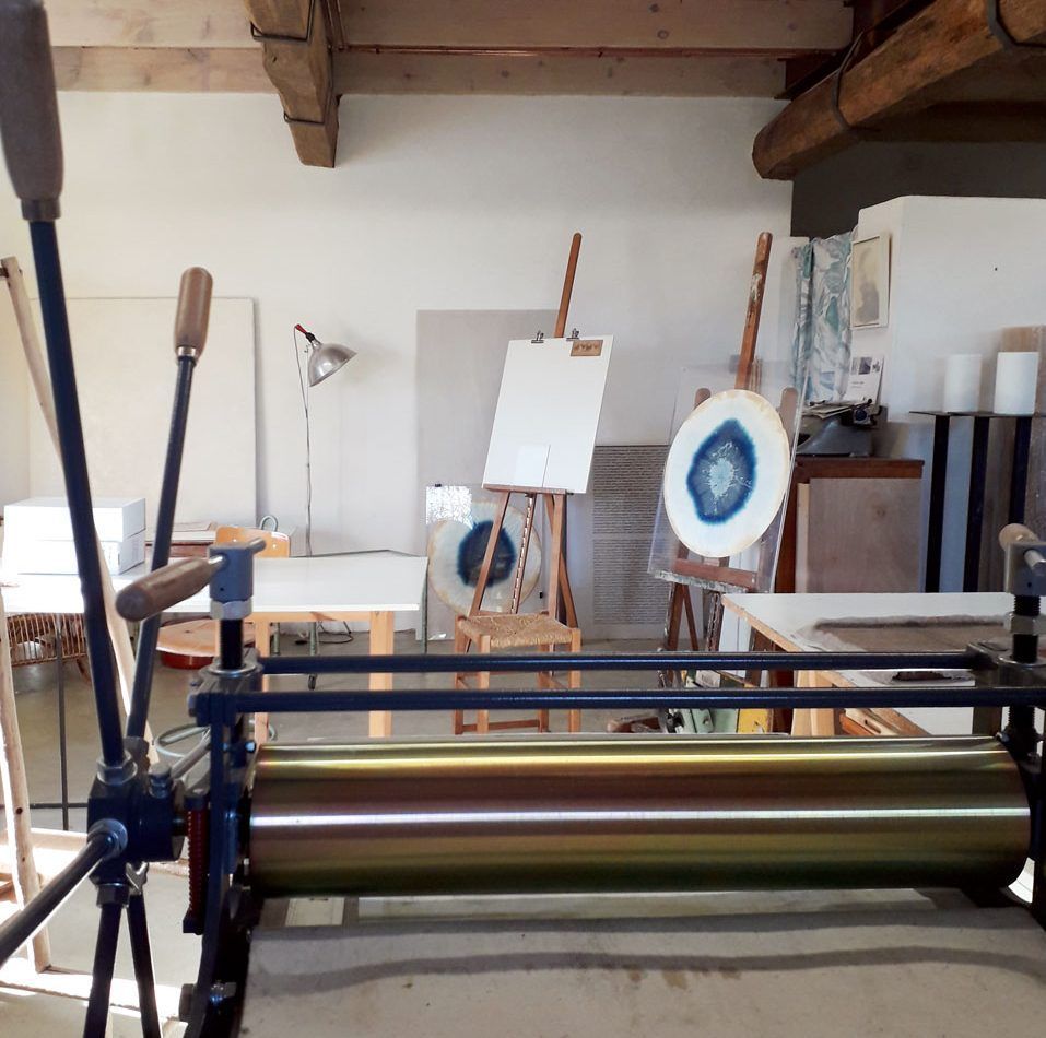 el taller de PACA. estudio de la artista Virginia López. Residencias artísticas.